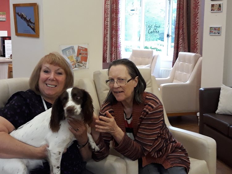 ‘Round of a-paws’ for Milner House's newest team member